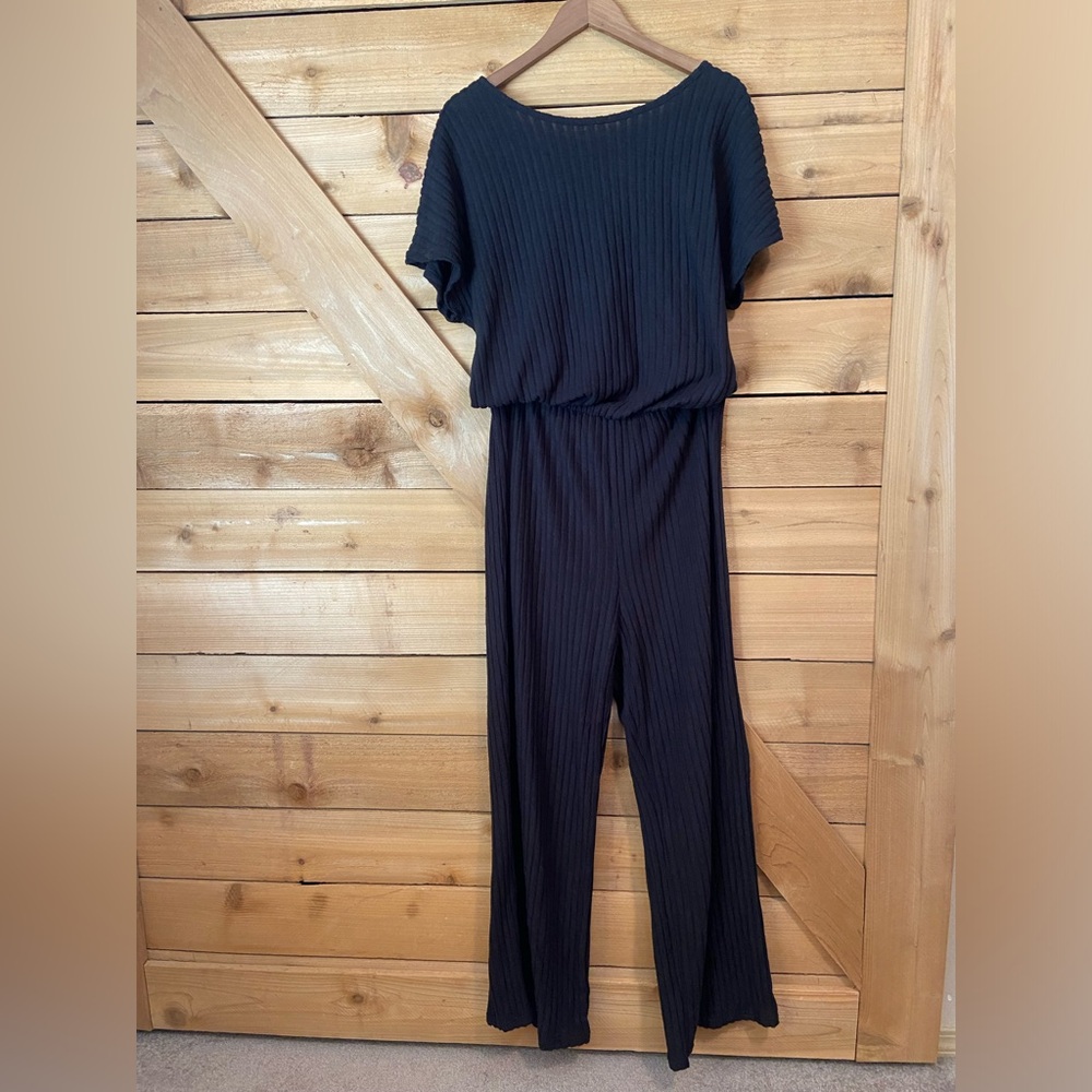 Black Ribbed Short Sleeve Jumpsuit
